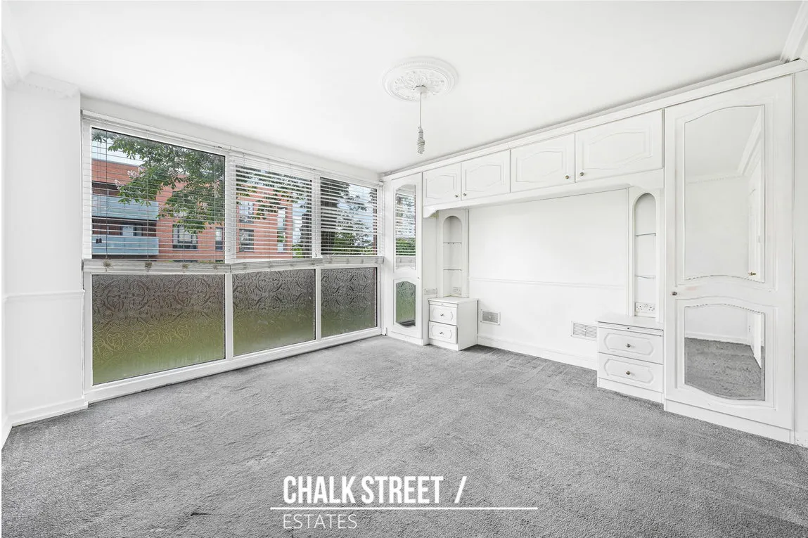 Menthone Place, Hornchurch, RM11 1BA, photo 9