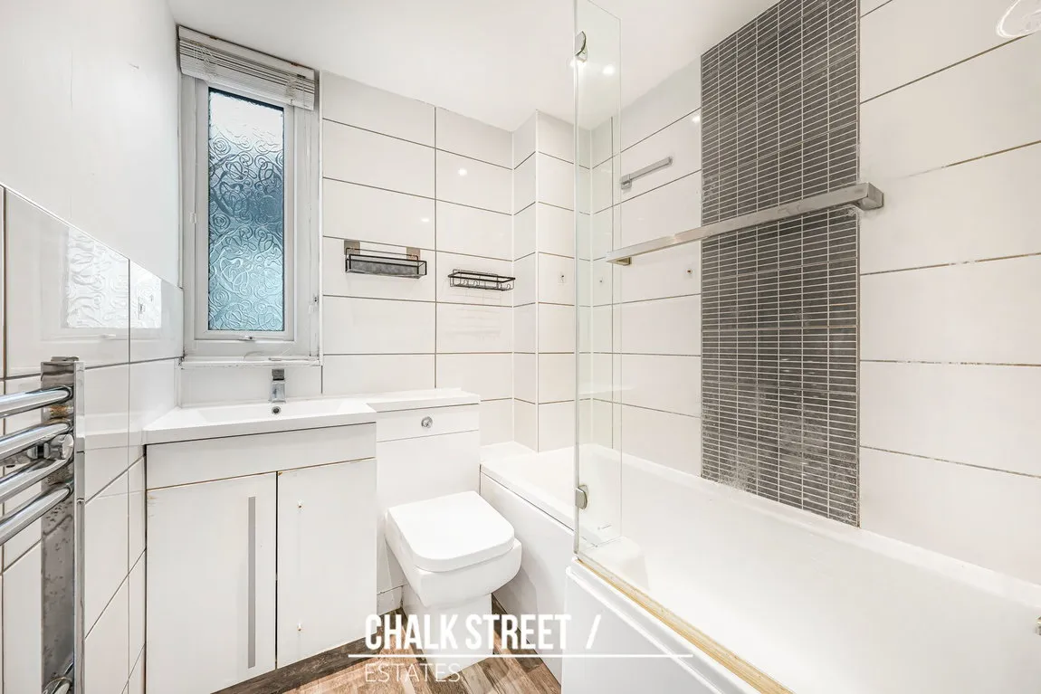 Menthone Place, Hornchurch, RM11 1BA, photo 13