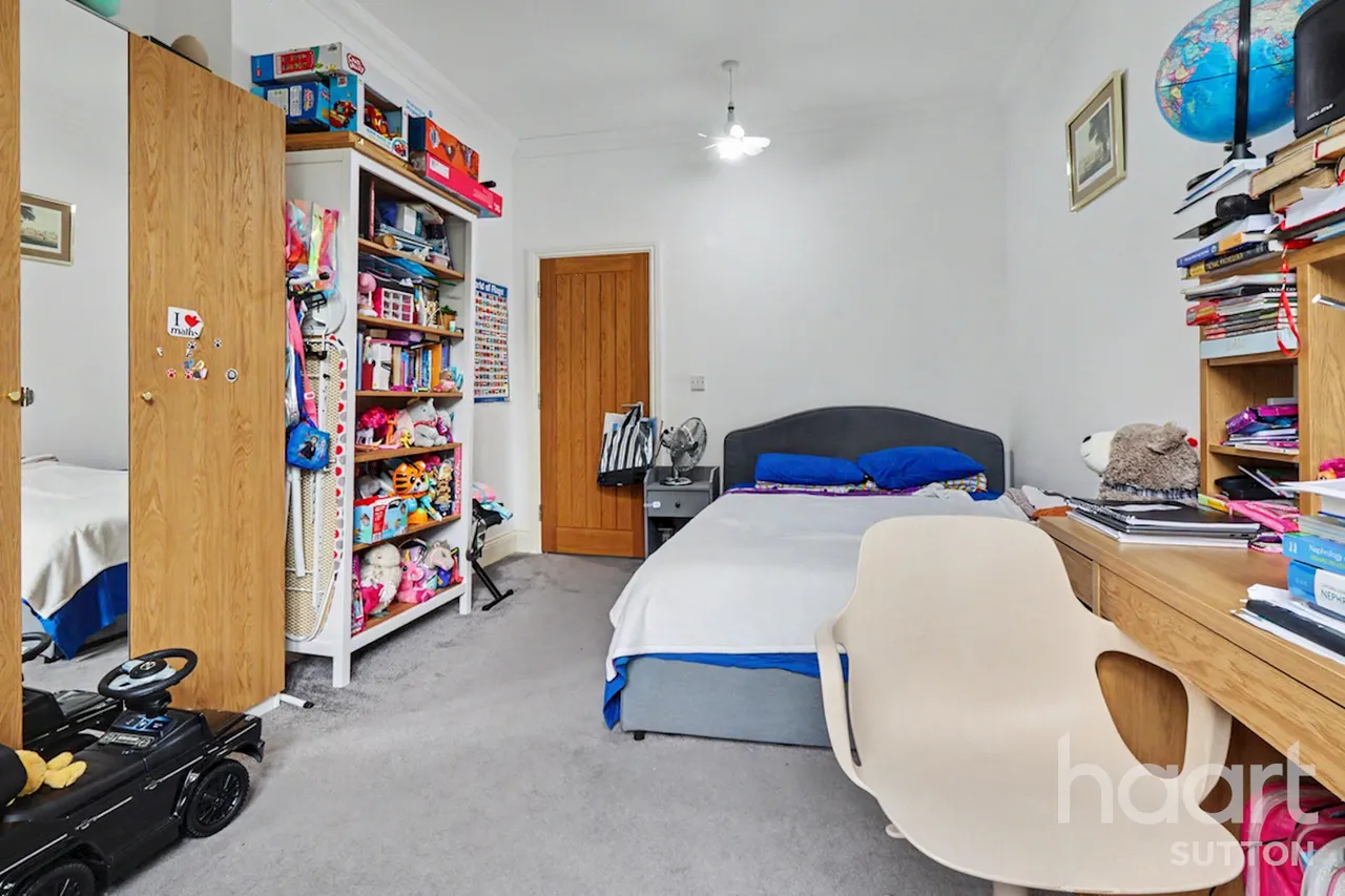 Honeywood Walk, Carshalton, SM5, photo 5