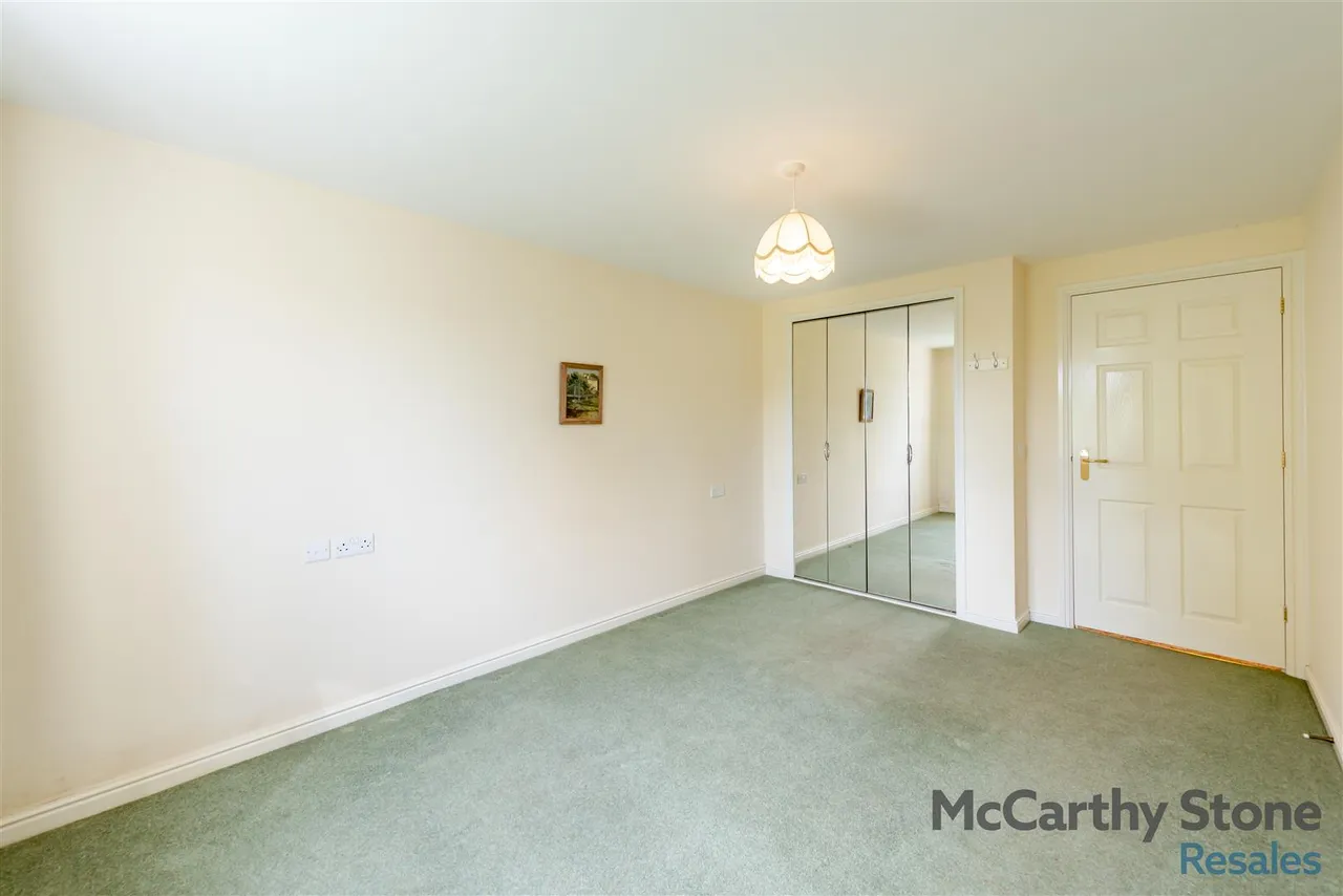 Chester Road, Little Sutton, CH66, photo 11