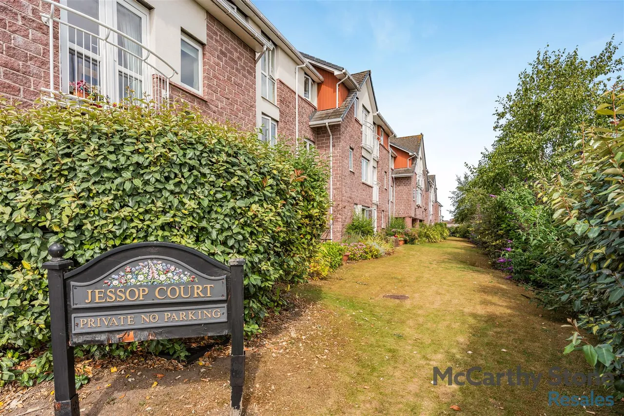 Chester Road, Little Sutton, CH66, photo 40