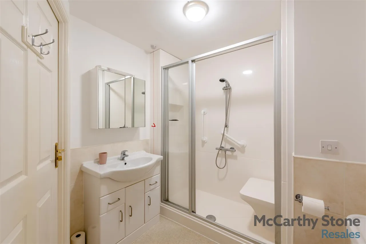 Chester Road, Little Sutton, CH66, photo 8