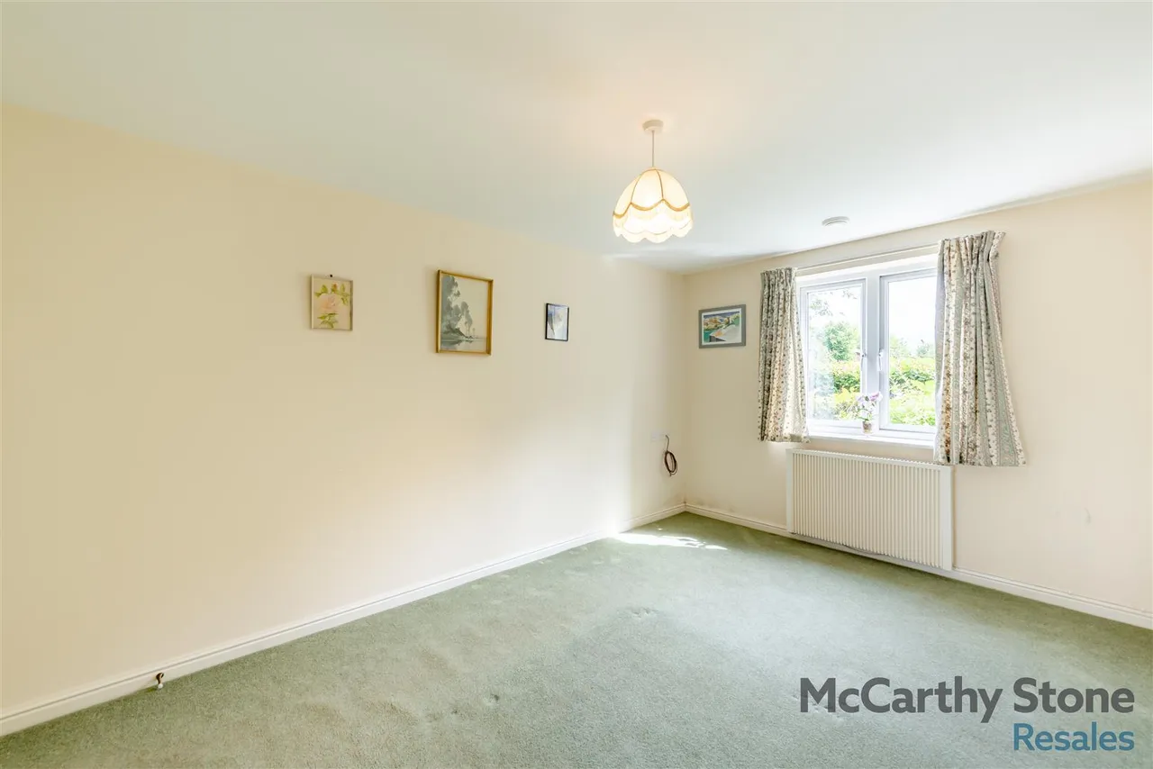 Chester Road, Little Sutton, CH66, photo 19