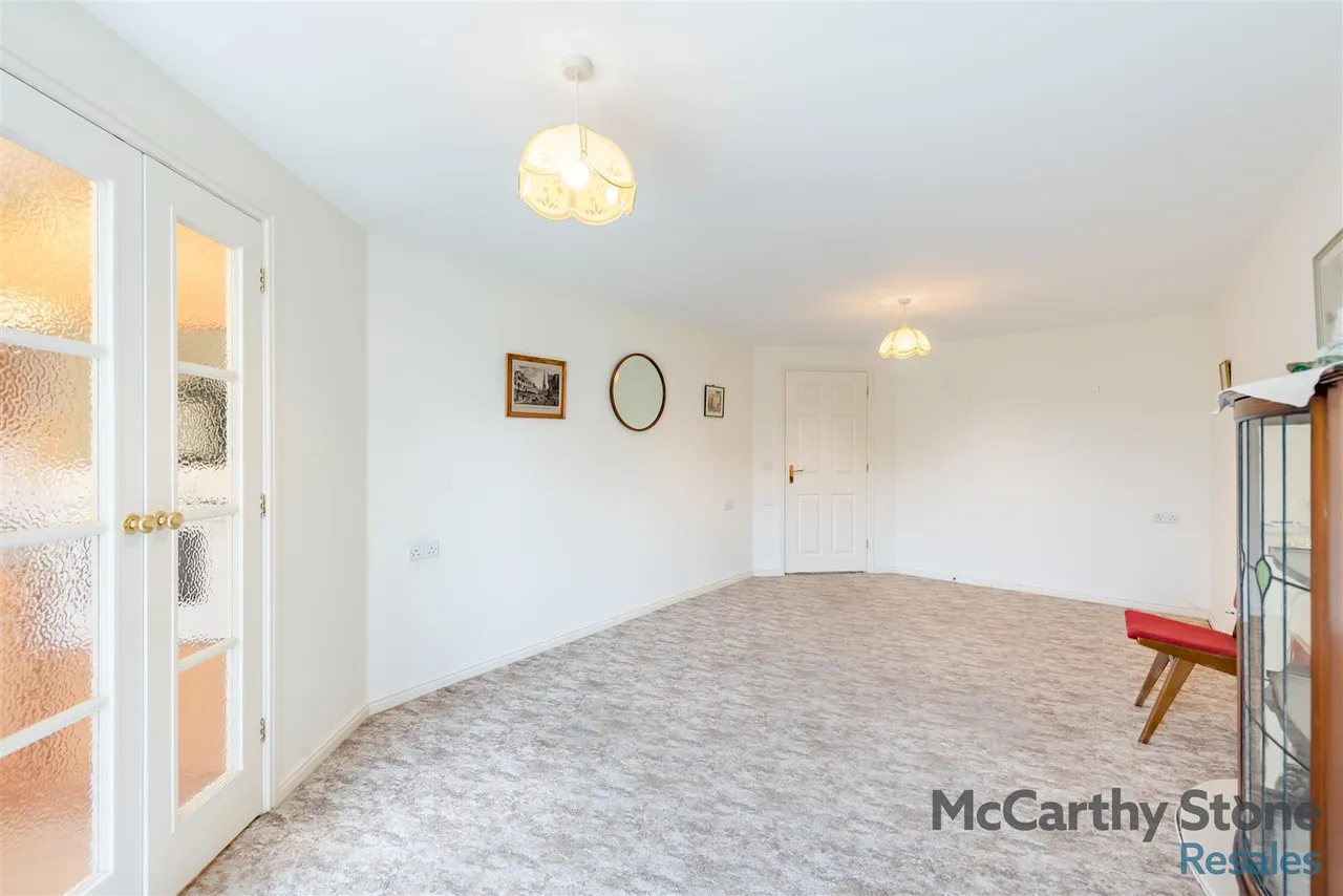 Chester Road, Little Sutton, CH66, photo 18