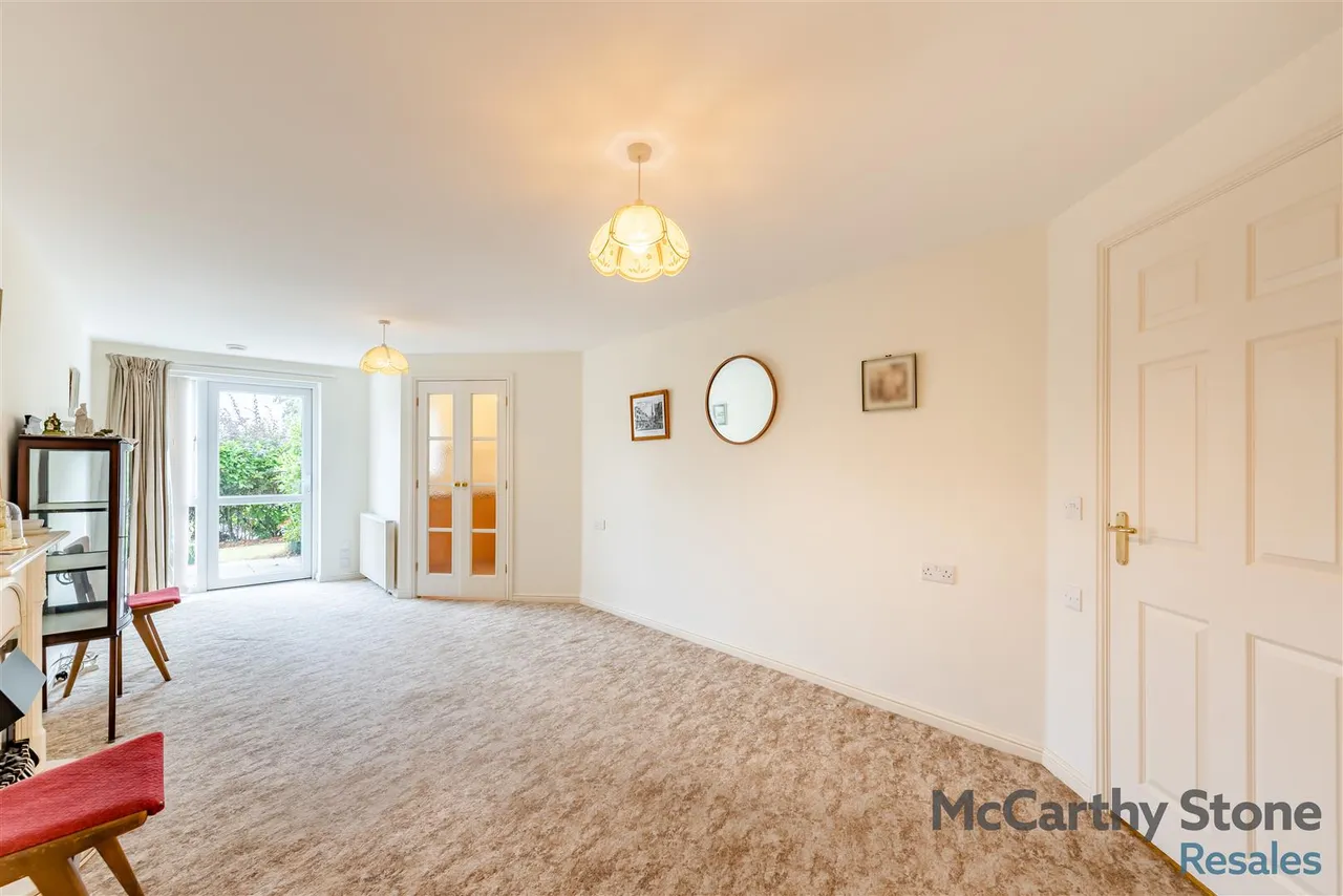 Chester Road, Little Sutton, CH66, photo 3