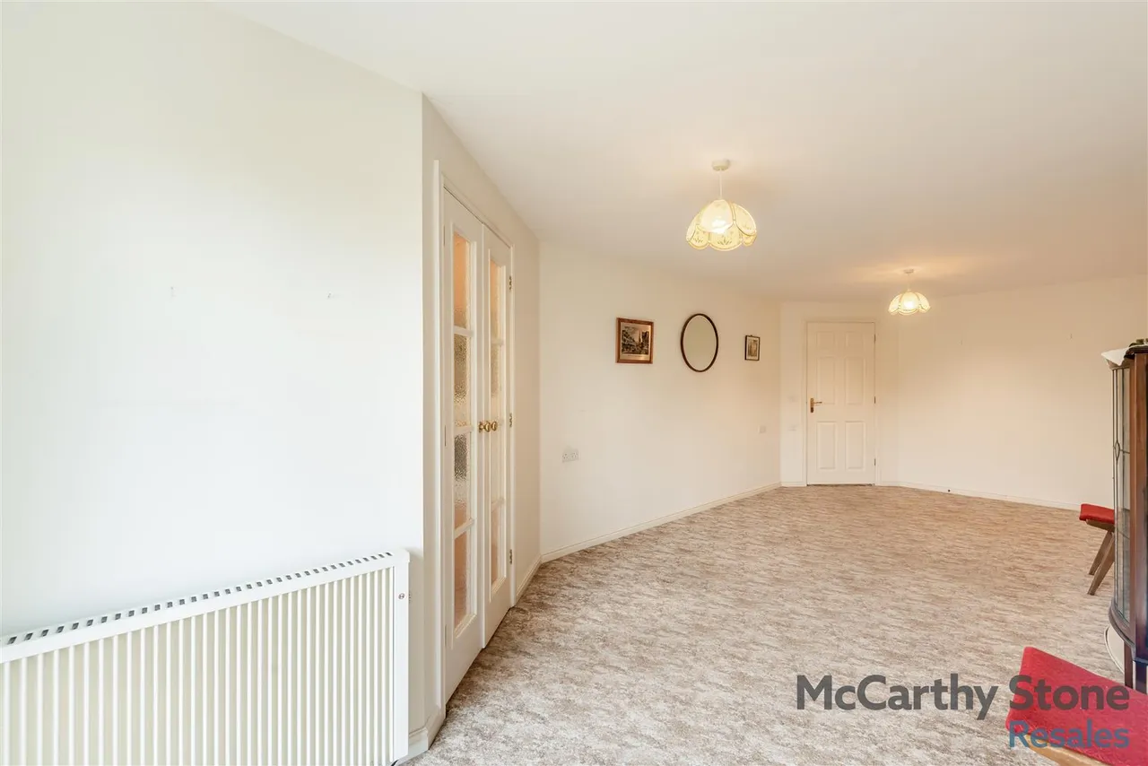 Chester Road, Little Sutton, CH66, photo 17