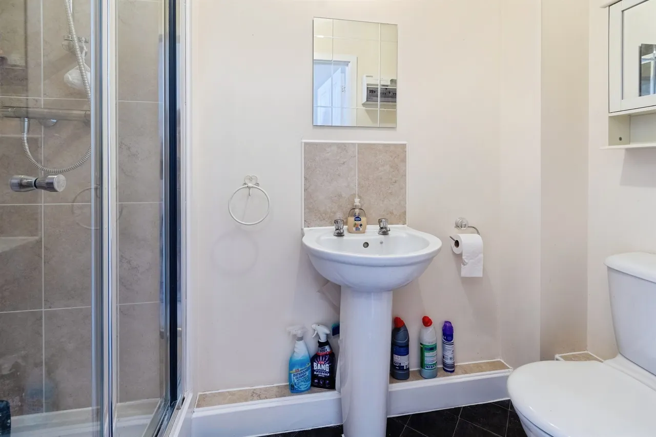 Lapwing Road, MELKSHAM, photo 11