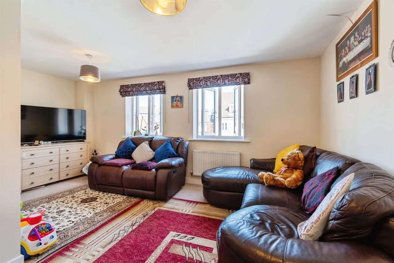Lapwing Road, MELKSHAM, photo 4
