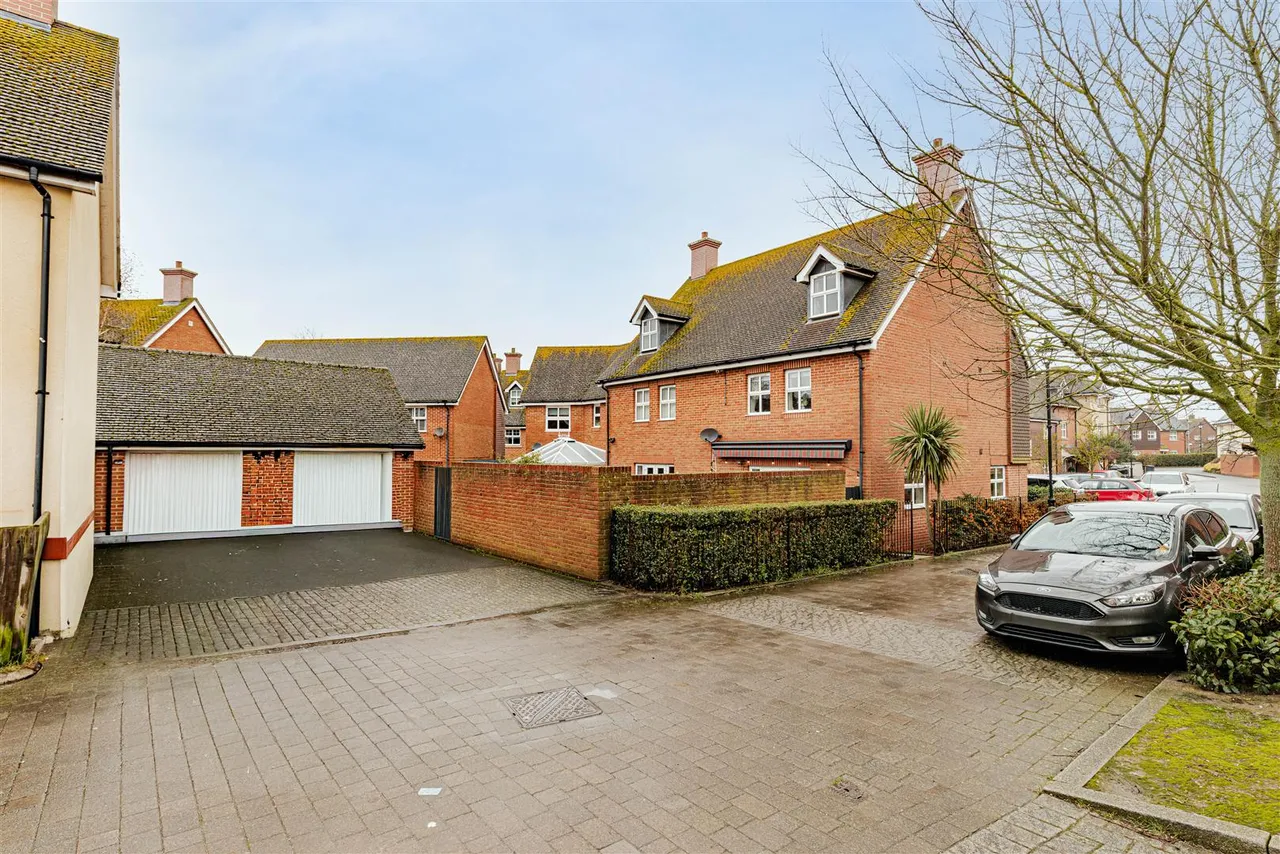 Cheney Road, Minster, Ramsgate, Kent, CT12 4BG, photo 35