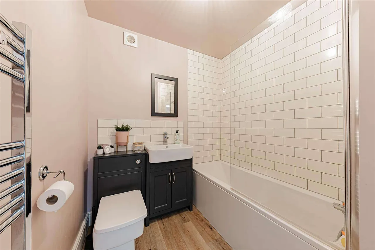 Cheney Road, Minster, Ramsgate, Kent, CT12 4BG, photo 11