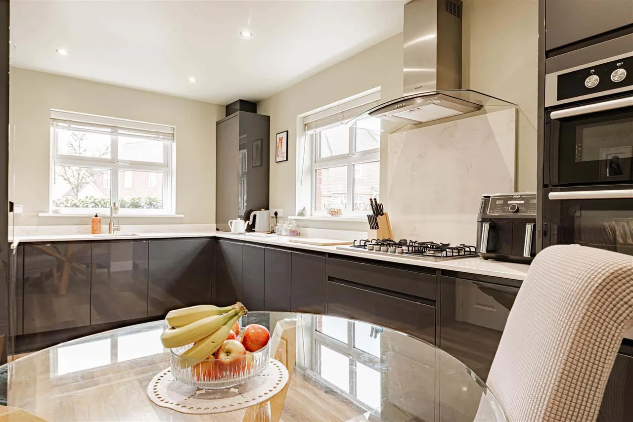 Cheney Road, Minster, Ramsgate, Kent, CT12 4BG, photo 4