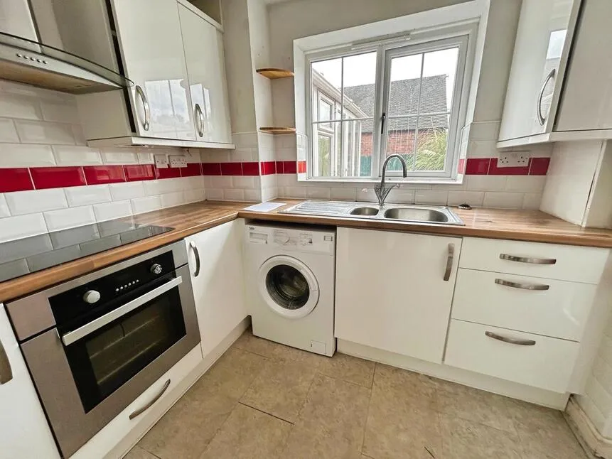 Park View, Newhall, Derbyshire, DE11, photo 3
