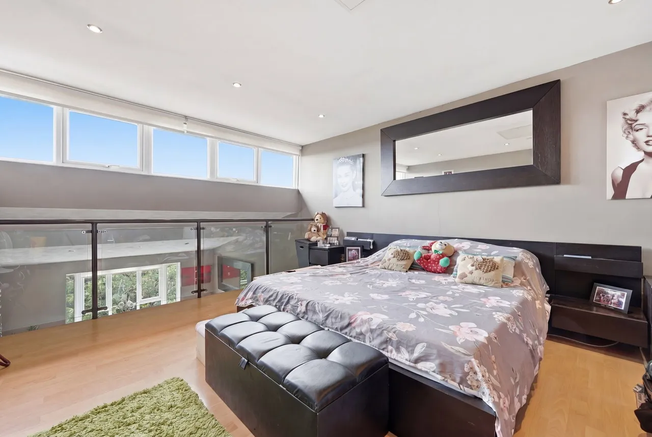 2 bed flat for sale — Charleston Avenue, Basildon, SS13 1JH