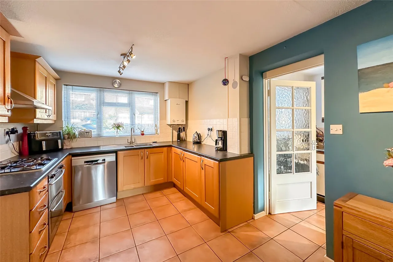 Welbeck Rise, Harpenden, Hertfordshire, AL5 1RT, photo 2