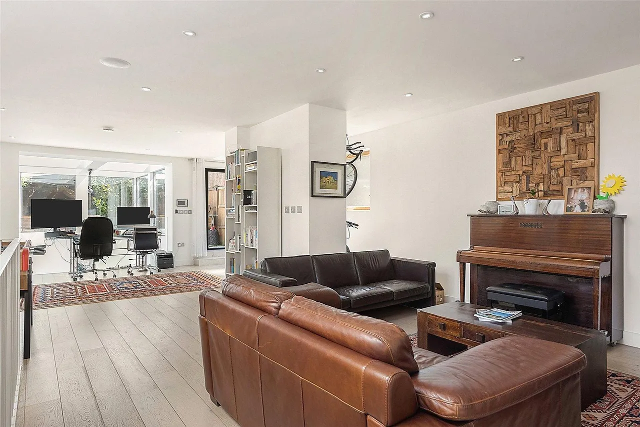 Parsifal Road, London, photo 28