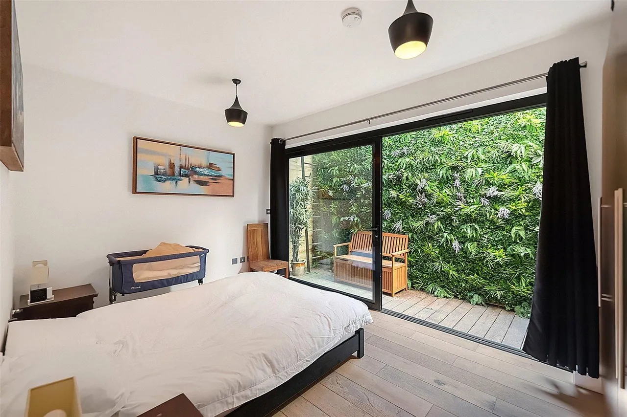 Parsifal Road, London, photo 22