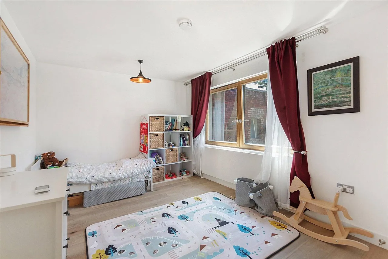 Parsifal Road, London, photo 25