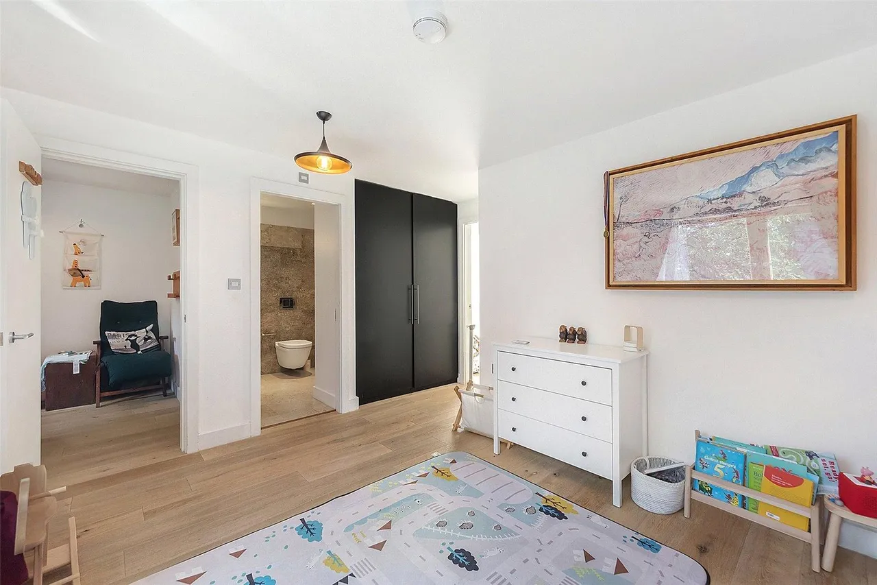 Parsifal Road, London, photo 27