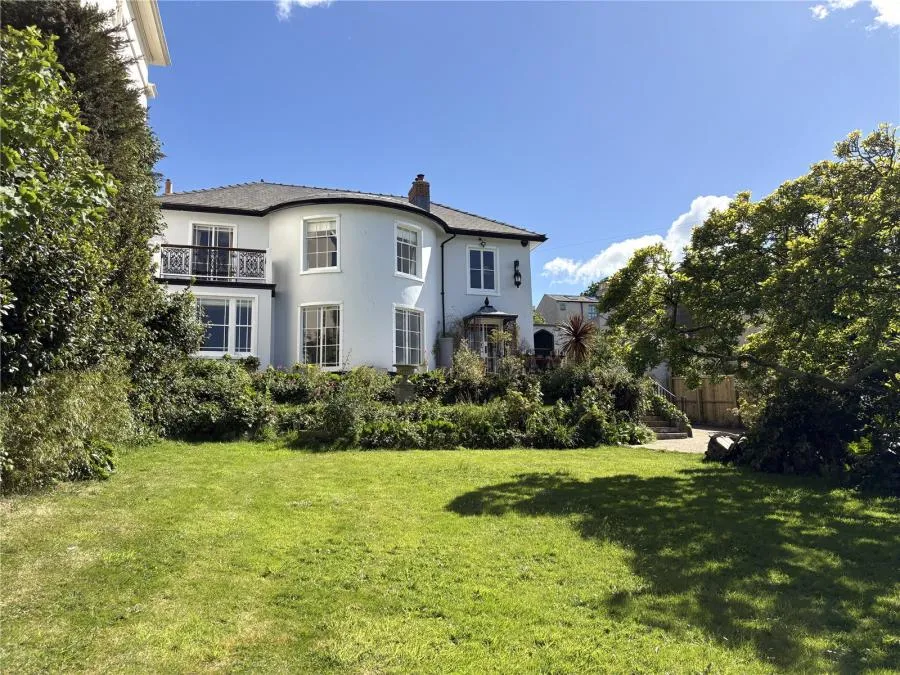 6 bed house for sale, Buckingham Road, Ryde, PO33
