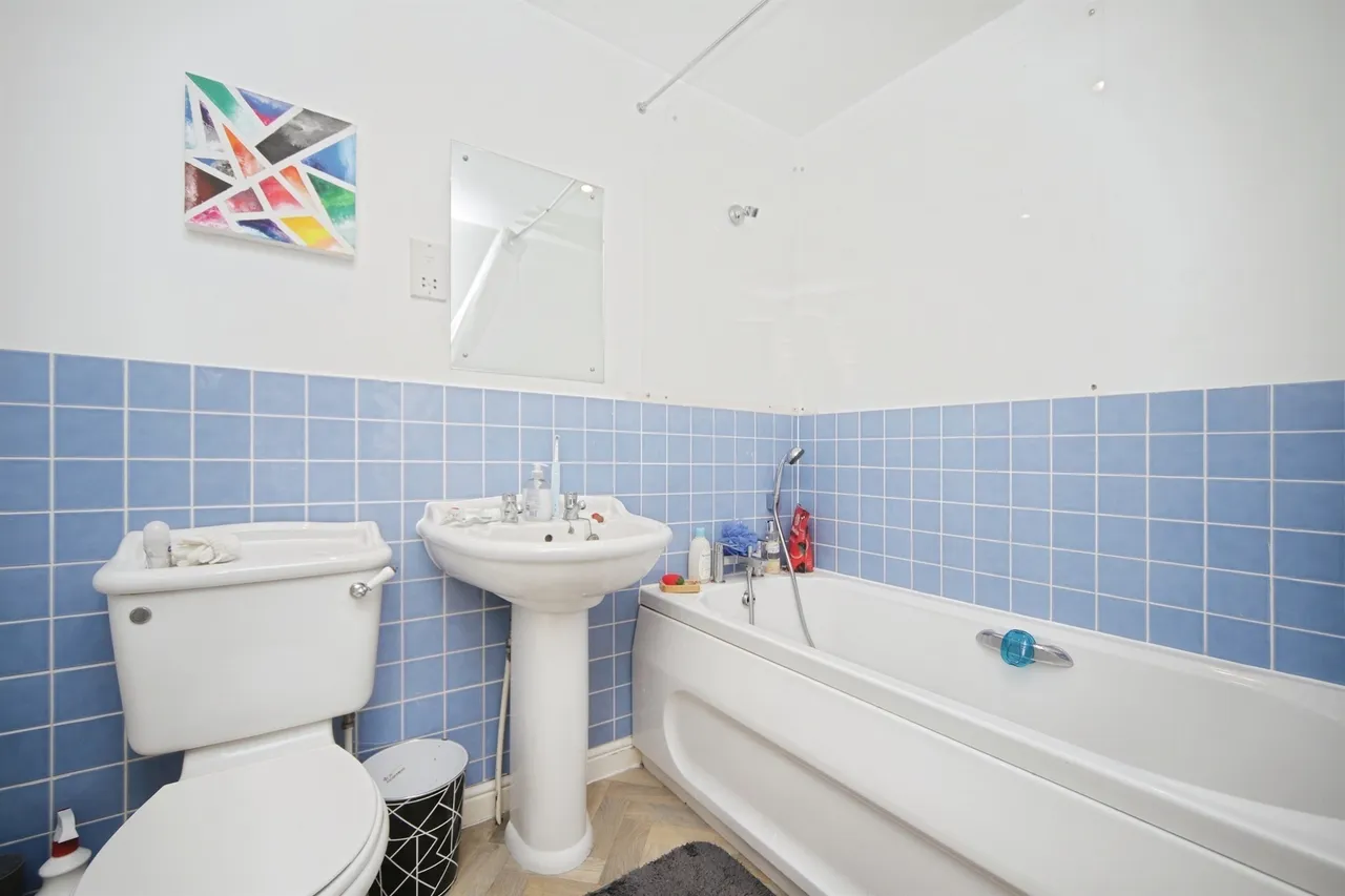 Burge Crescent, Cotford St. Luke, Taunton, photo 12