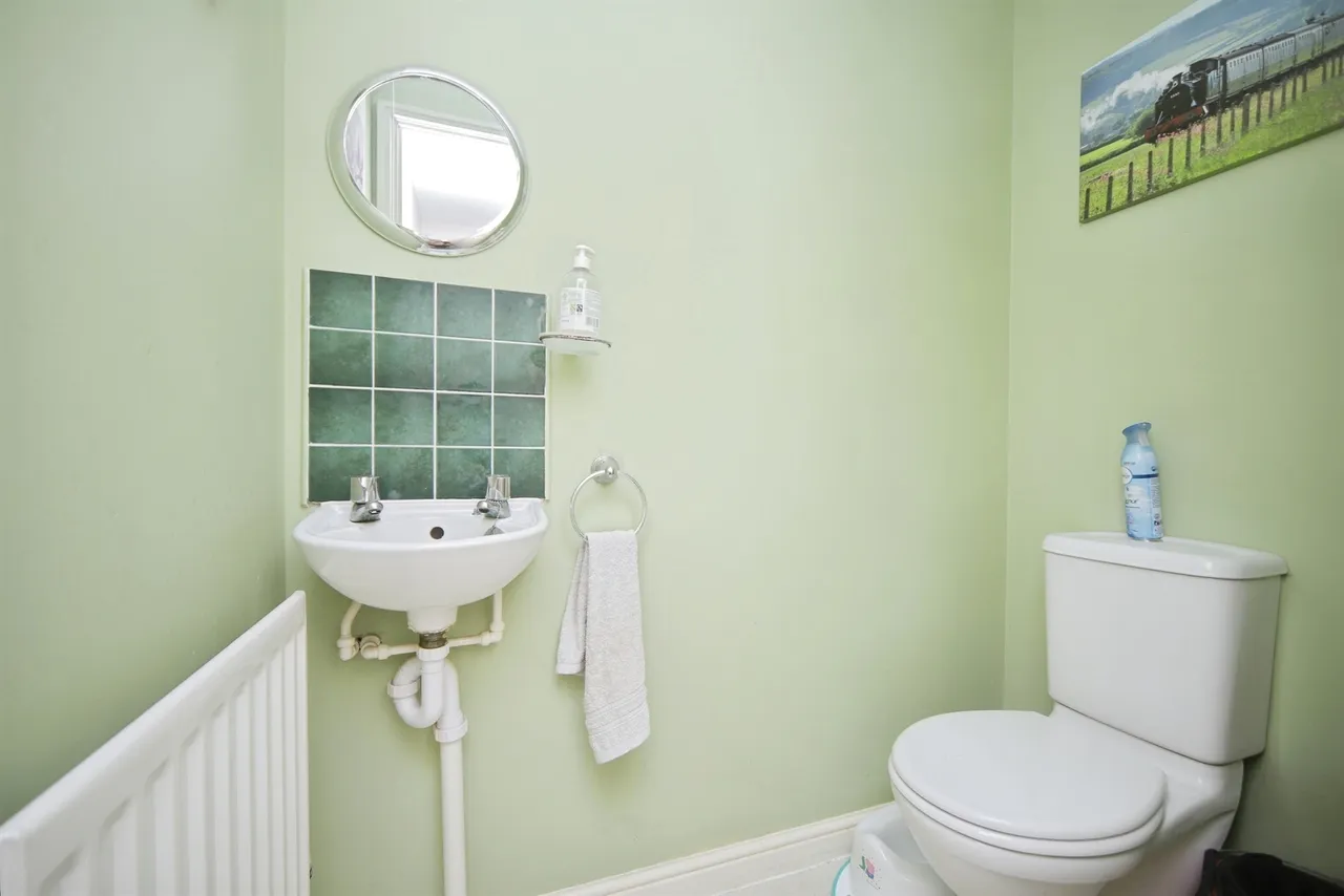 Burge Crescent, Cotford St. Luke, Taunton, photo 11
