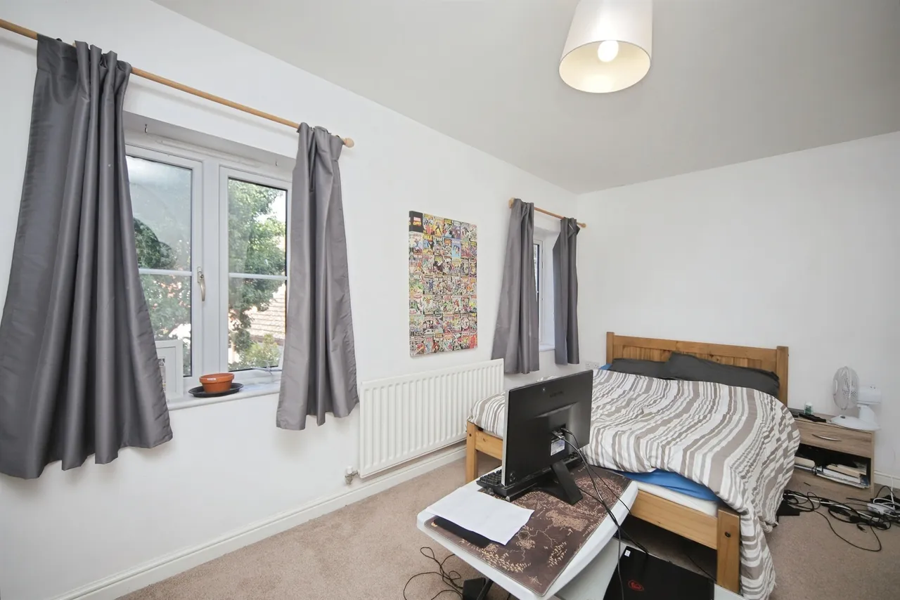 Burge Crescent, Cotford St. Luke, Taunton, photo 9