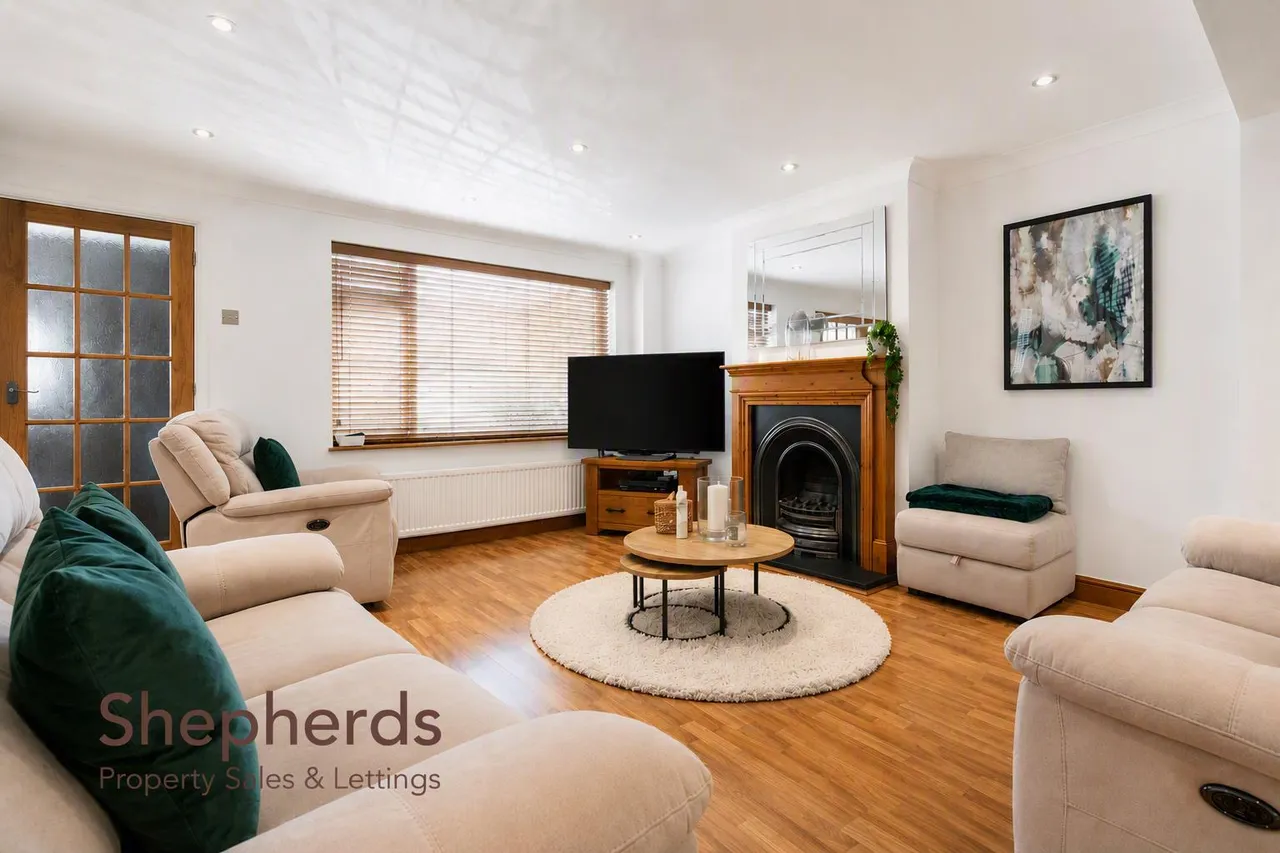 Perrysfield Road, Cheshunt, EN8, photo 3