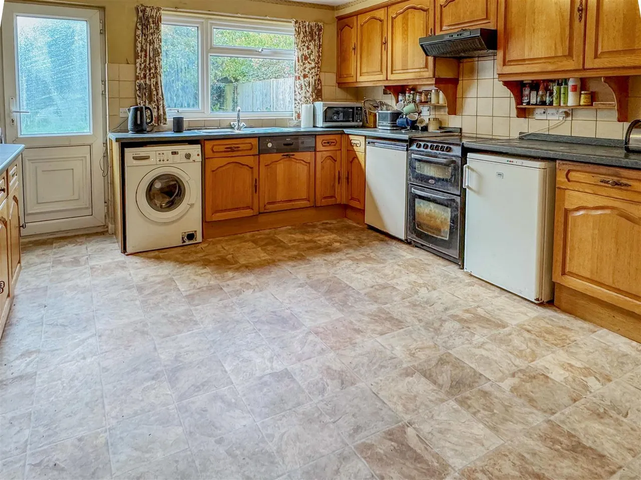 St. Marys Close, Littlehampton, photo 11
