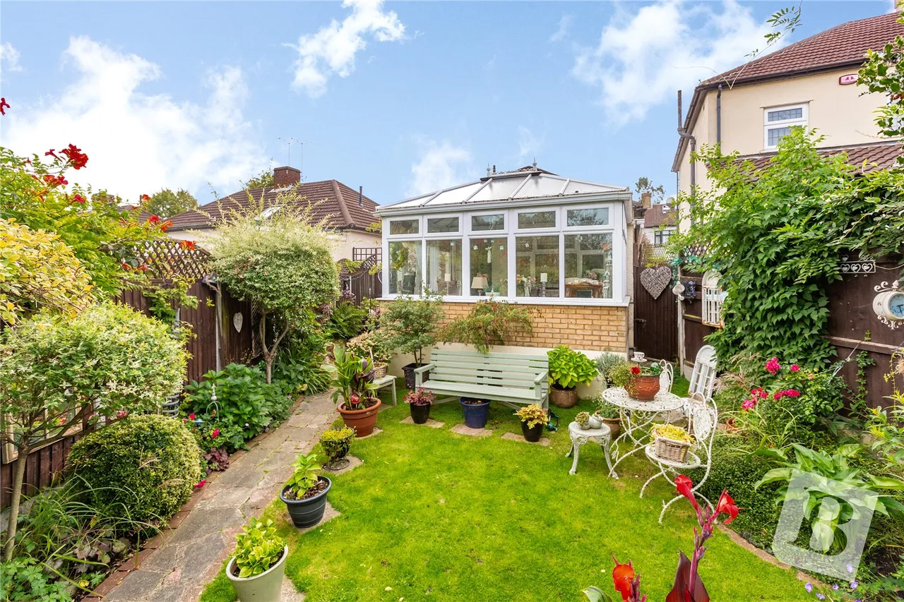 Hornchurch, RM11, photo 6