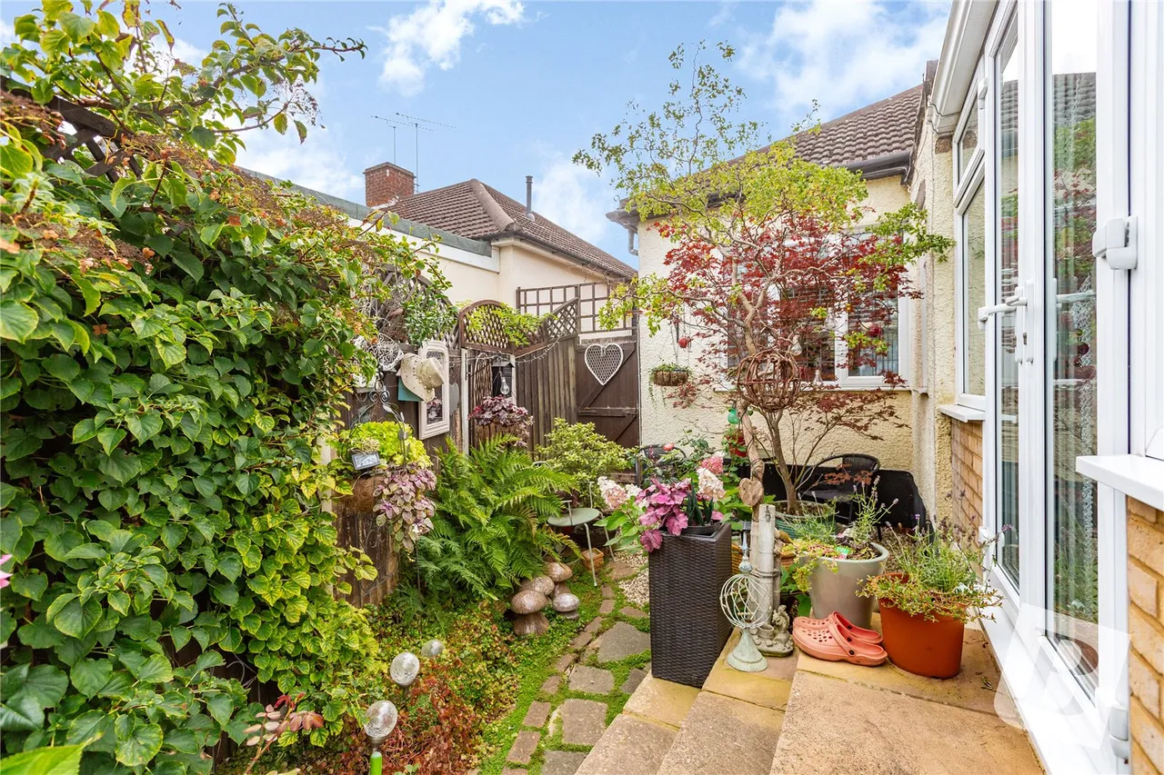 Hornchurch, RM11, photo 7