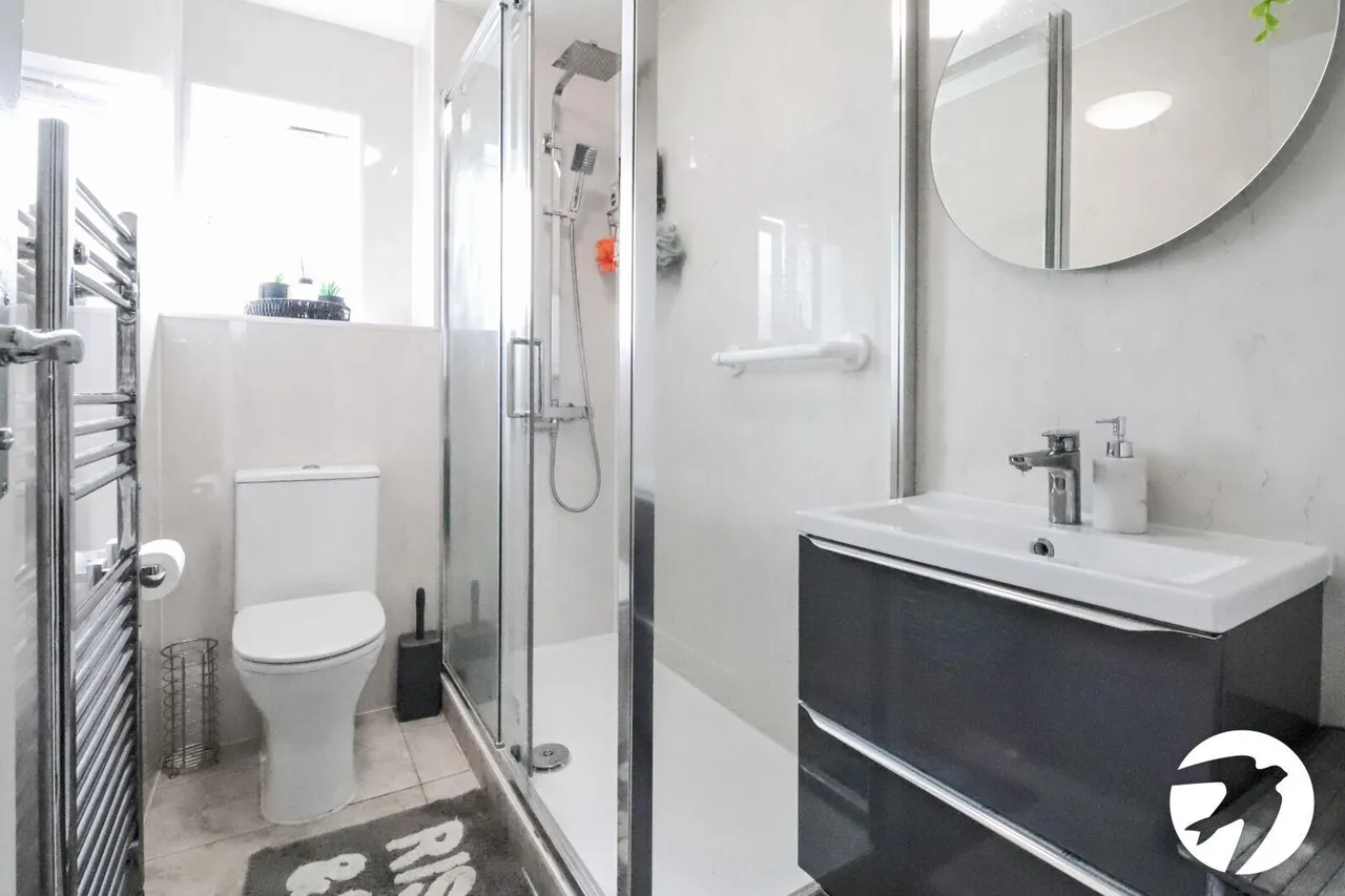 Parkway, Erith, DA18, photo 8