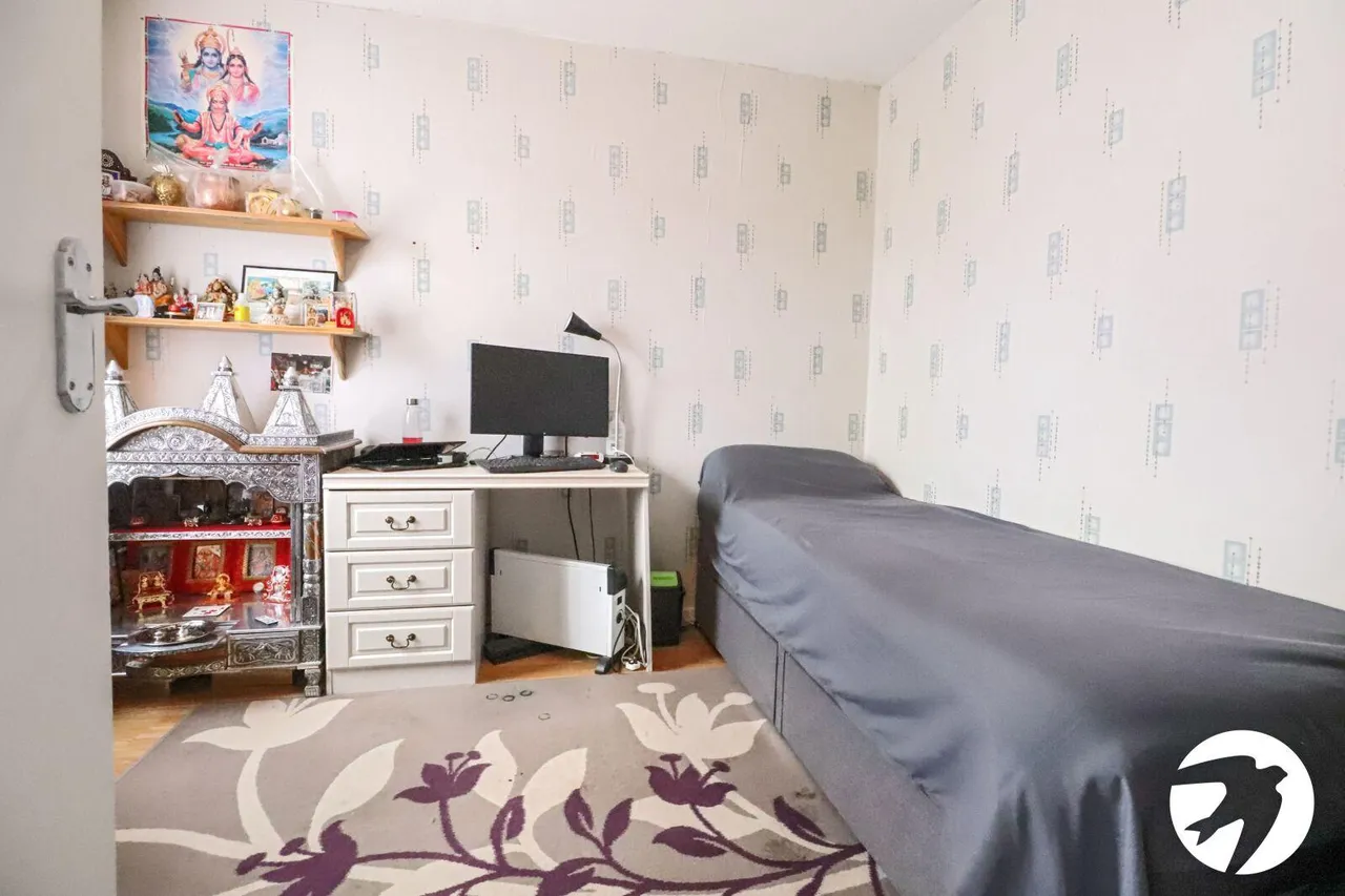 Parkway, Erith, DA18, photo 18