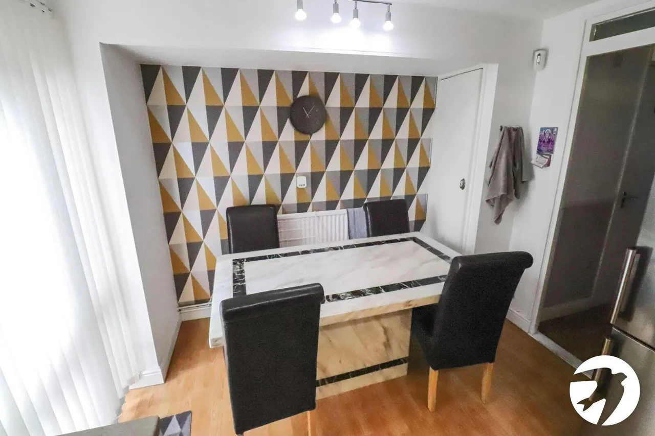 Parkway, Erith, DA18, photo 4