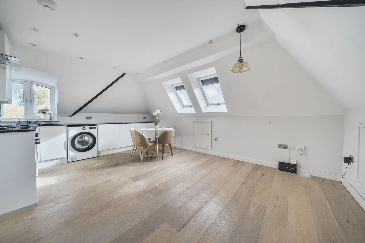 Station Road, RH20, photo 8