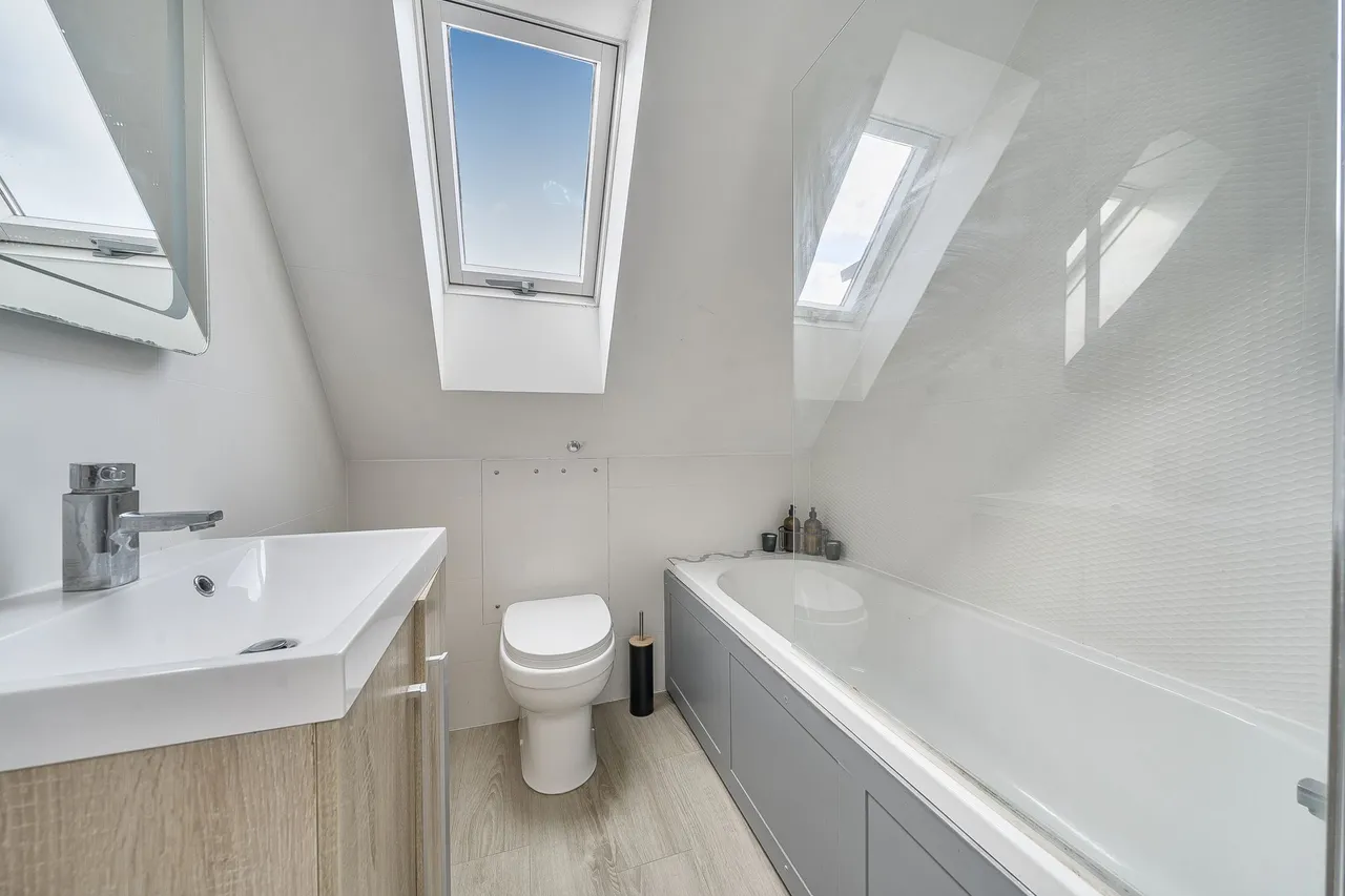 Station Road, RH20, photo 12