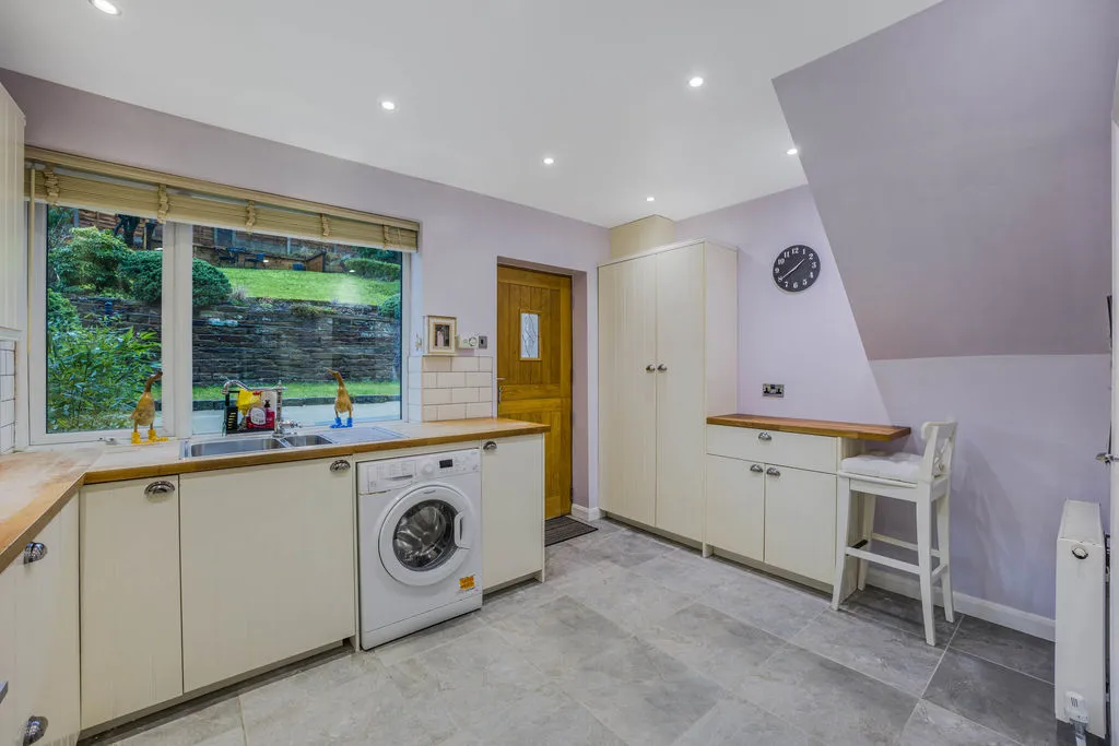 Shore Road Littleborough, Littleborough OL15 9LH, photo 8