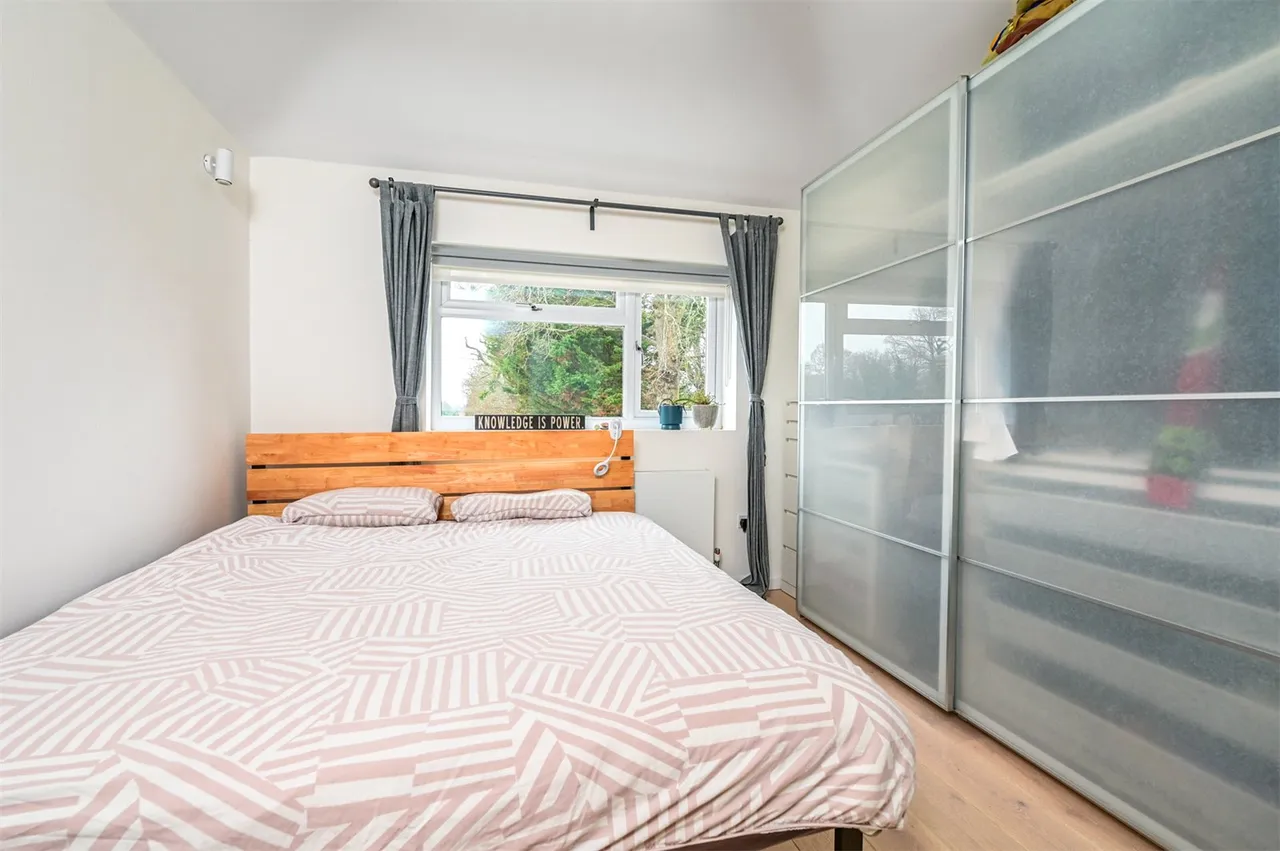 Mytchett Road, Mytchett, Camberley, GU16 6AH, photo 7