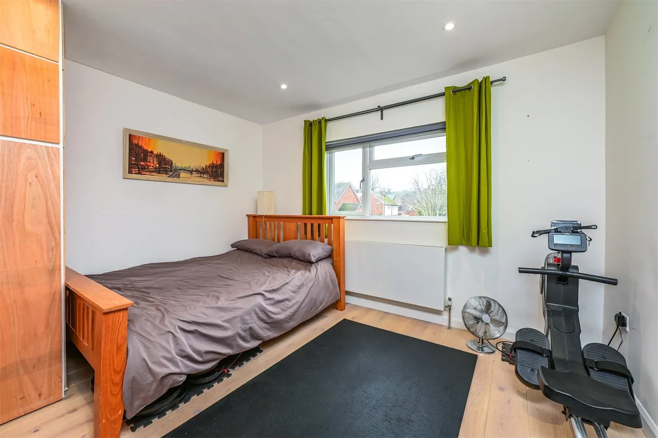 Mytchett Road, Mytchett, Camberley, GU16 6AH, photo 9