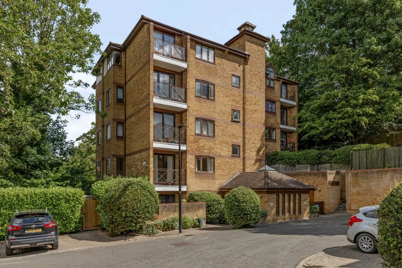 2 bed flat for sale — kingswood Drive, 32 kingswood Drive, Crystal Palace, London