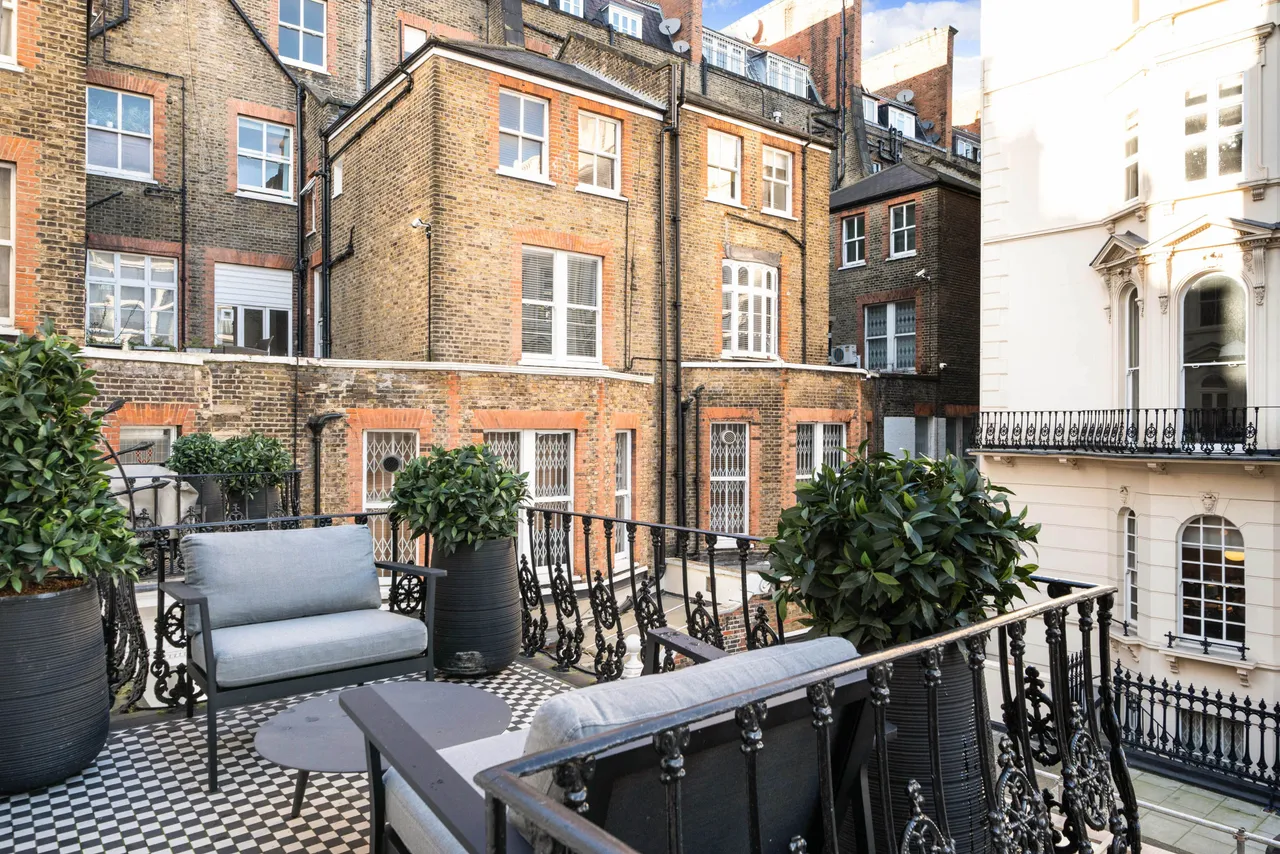 Flat 5, 21-22 Prince of Wales Terrace, photo 8