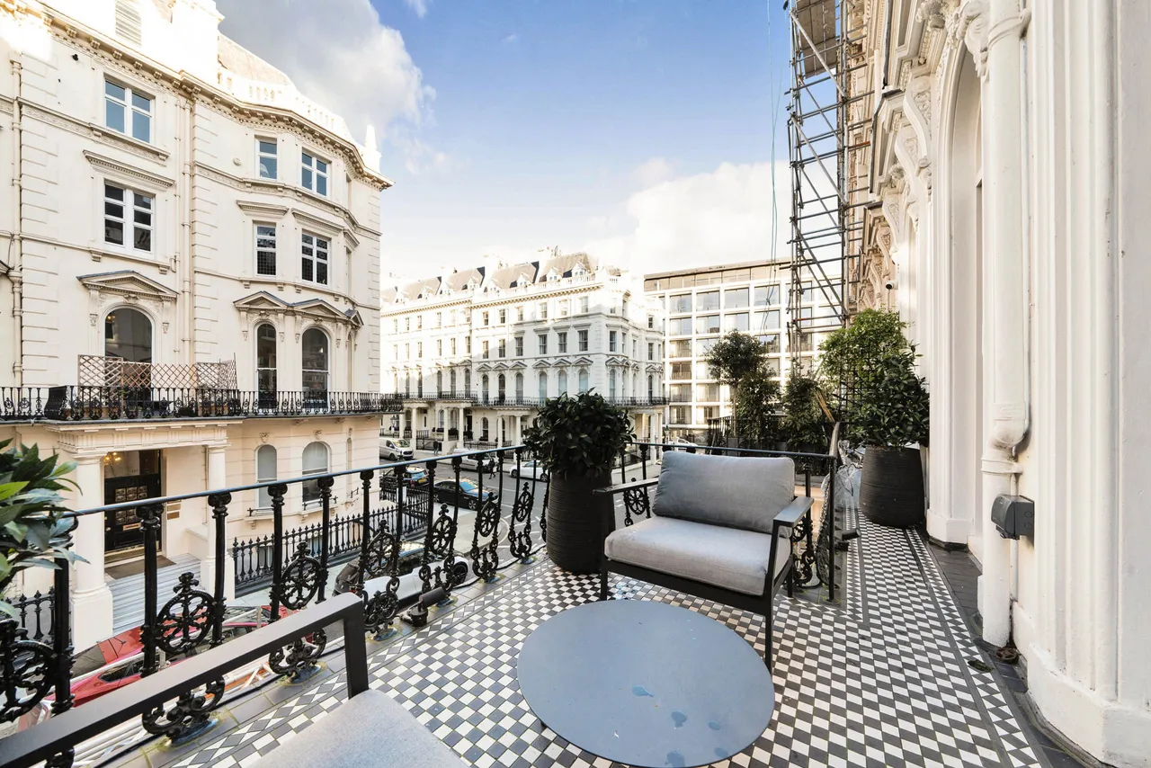 Flat 5, 21-22 Prince of Wales Terrace, photo 7