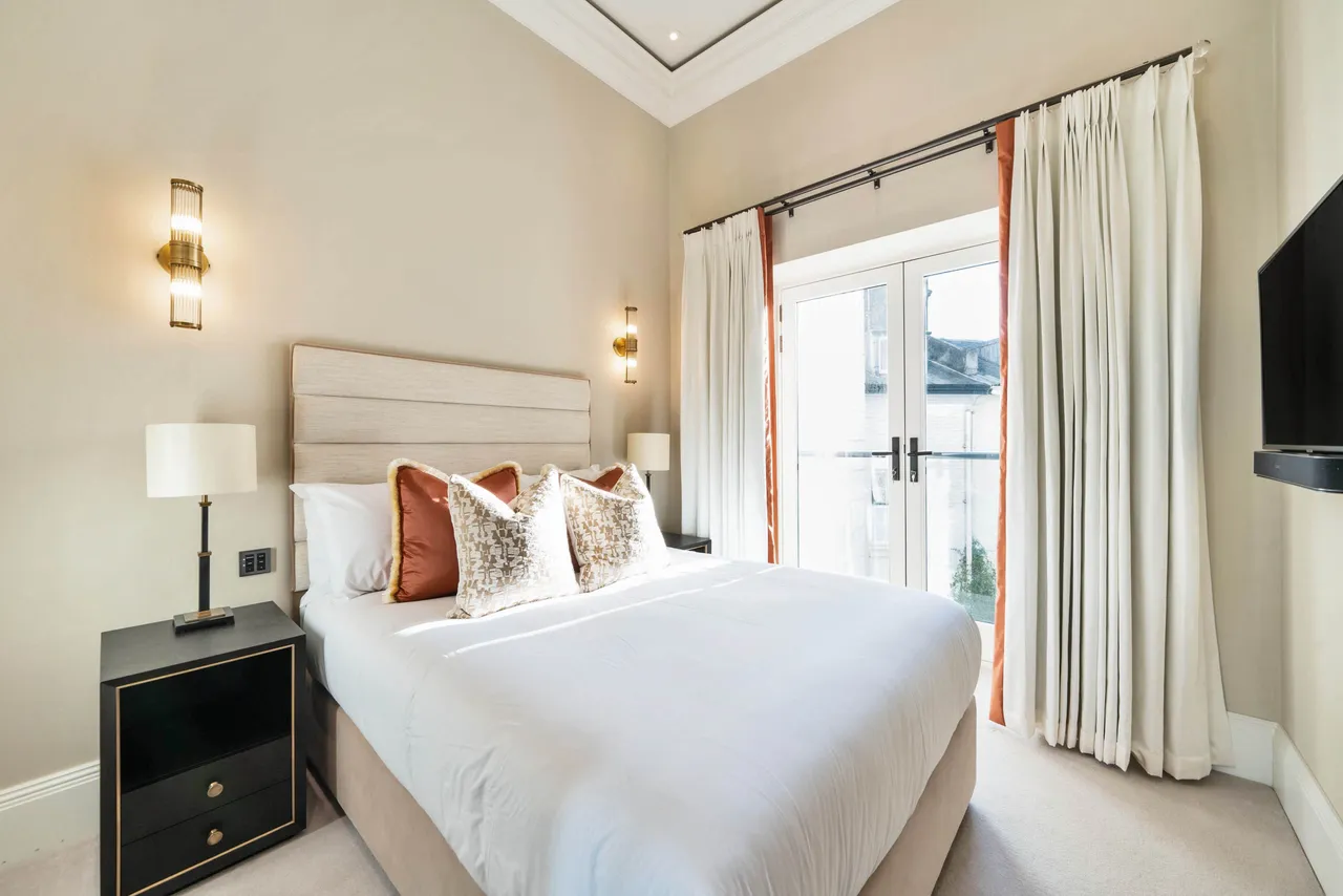 Flat 5, 21-22 Prince of Wales Terrace, photo 5