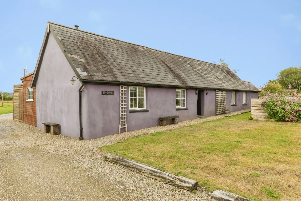 2 bed house for sale, Cwmduad, Carmarthen, SA33