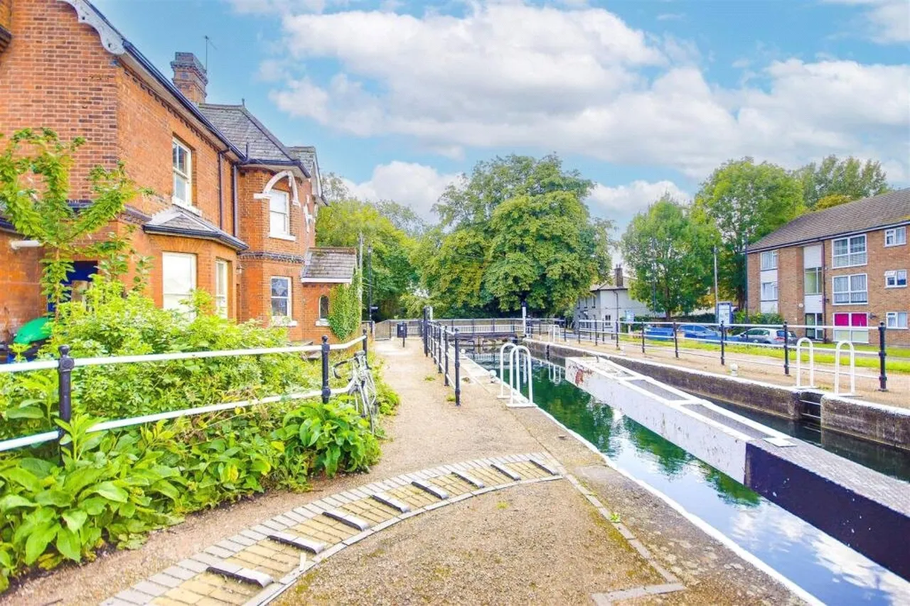 Enfield Lock, Enfield, EN3, photo 2