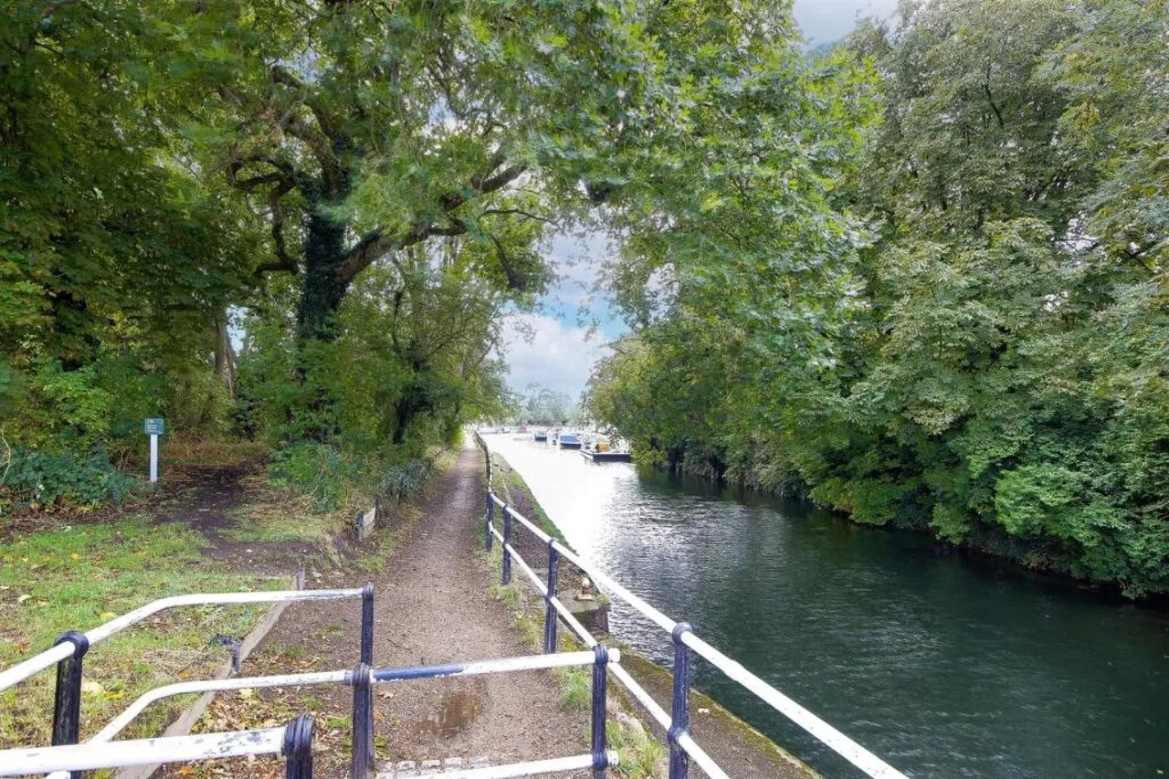 Enfield Lock, Enfield, EN3, photo 15