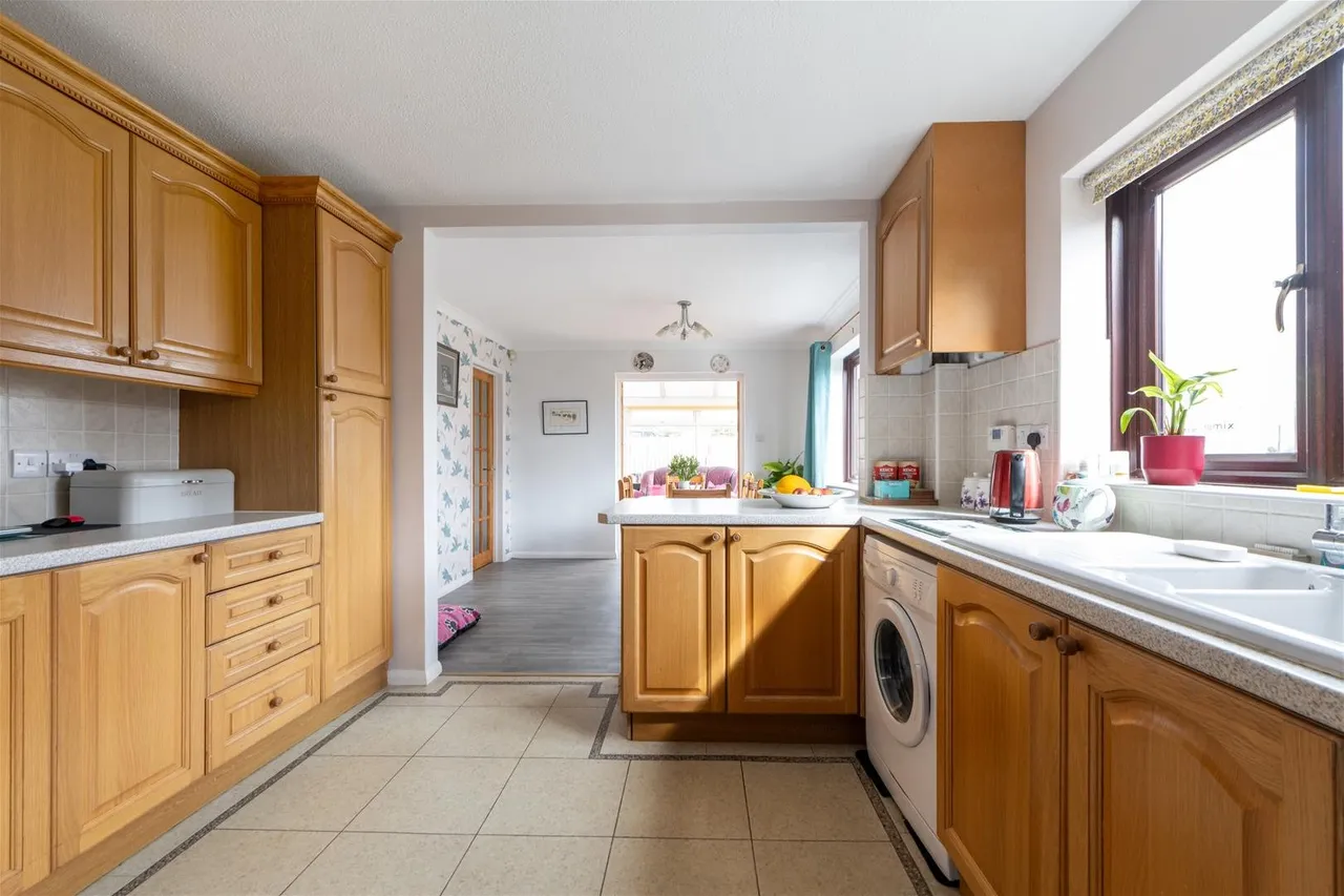Pitts Orchard, Sturminster Newton DT10 1ER, photo 9