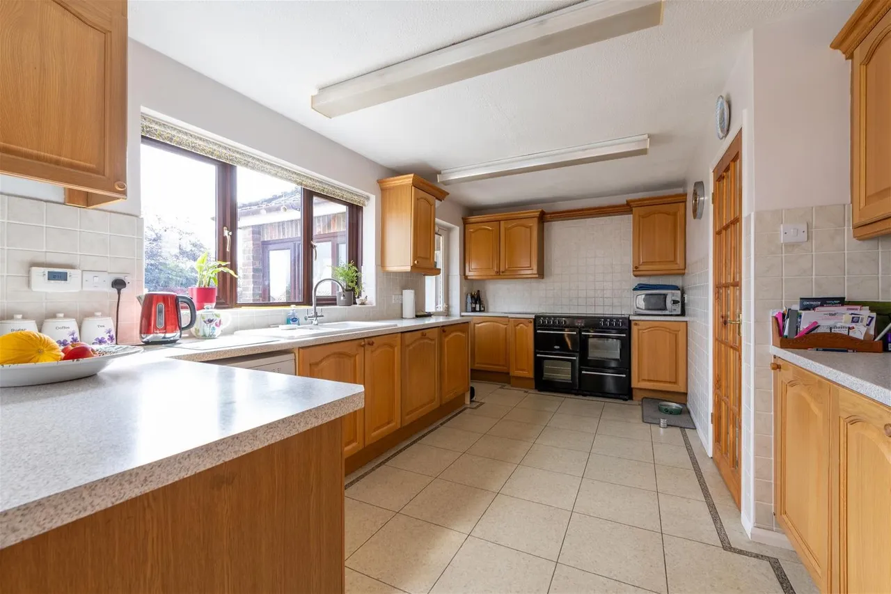 Pitts Orchard, Sturminster Newton DT10 1ER, photo 7