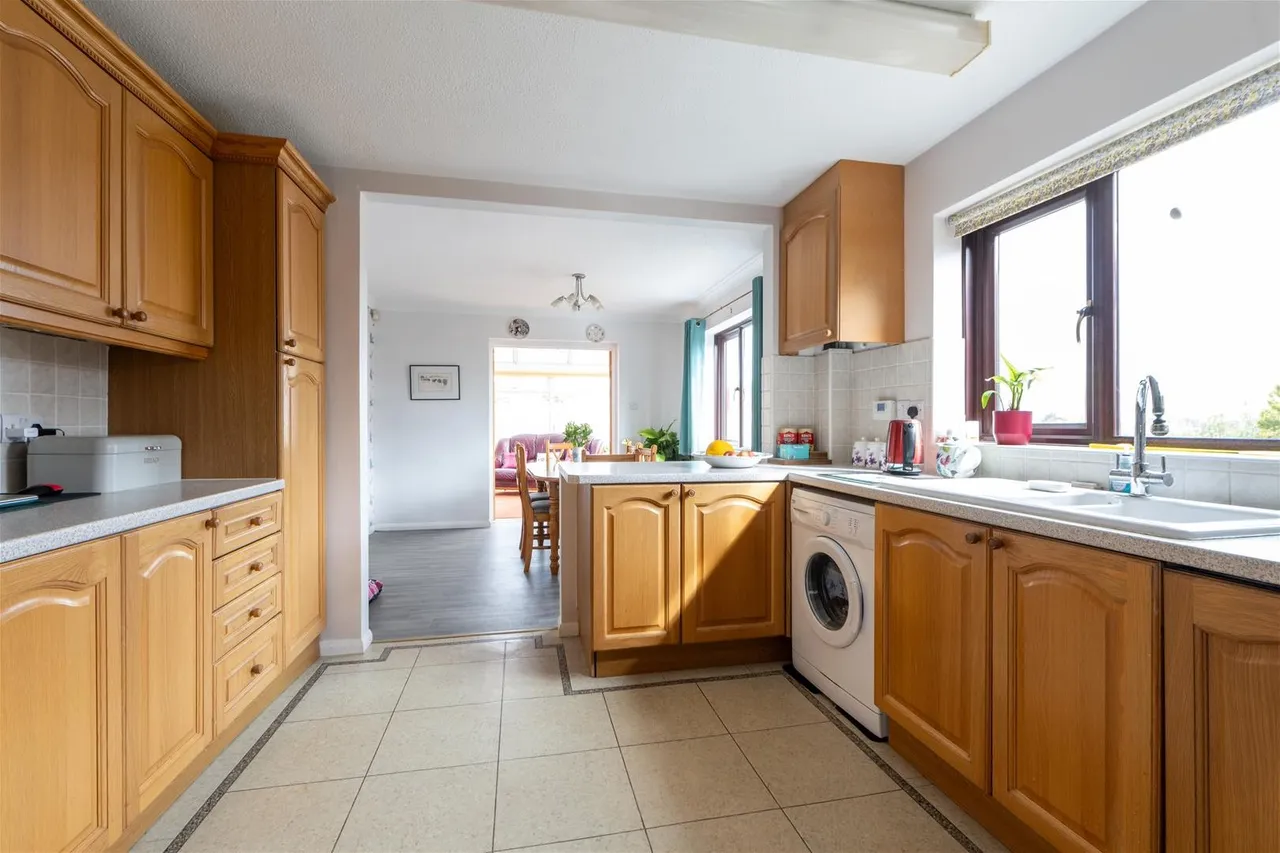 Pitts Orchard, Sturminster Newton DT10 1ER, photo 8