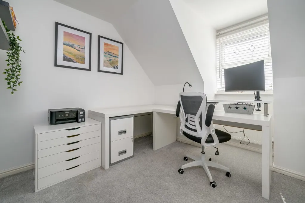 Fern View, Gomersal BD19 4PE, photo 21