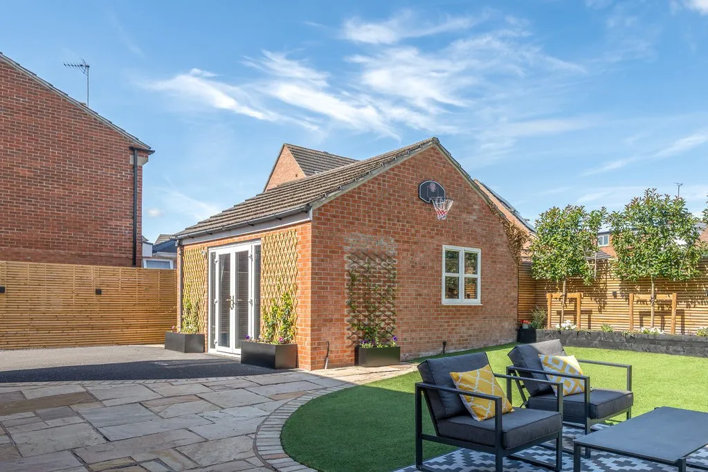 Fern View, Gomersal BD19 4PE, photo 25